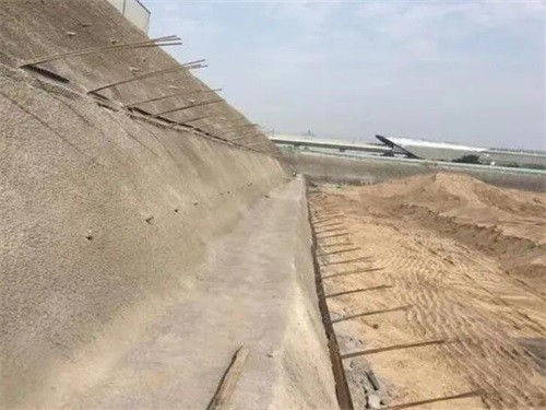 鹤壁河道边坡加固